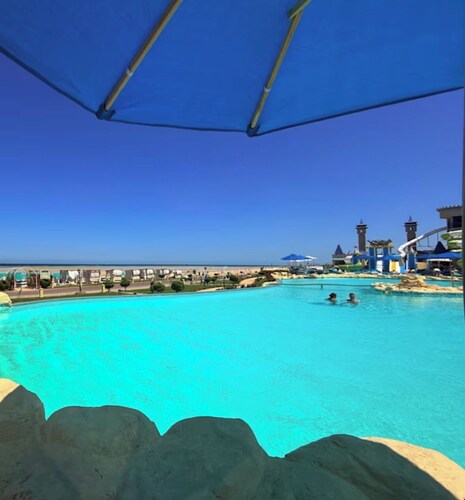 Sahl Hasheesh Finest Chalet Gravity 5 star beachfront hotel - NON EGYPTIAN ONLY