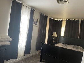 Strykejern/-brett, wi-fi og sengetøy