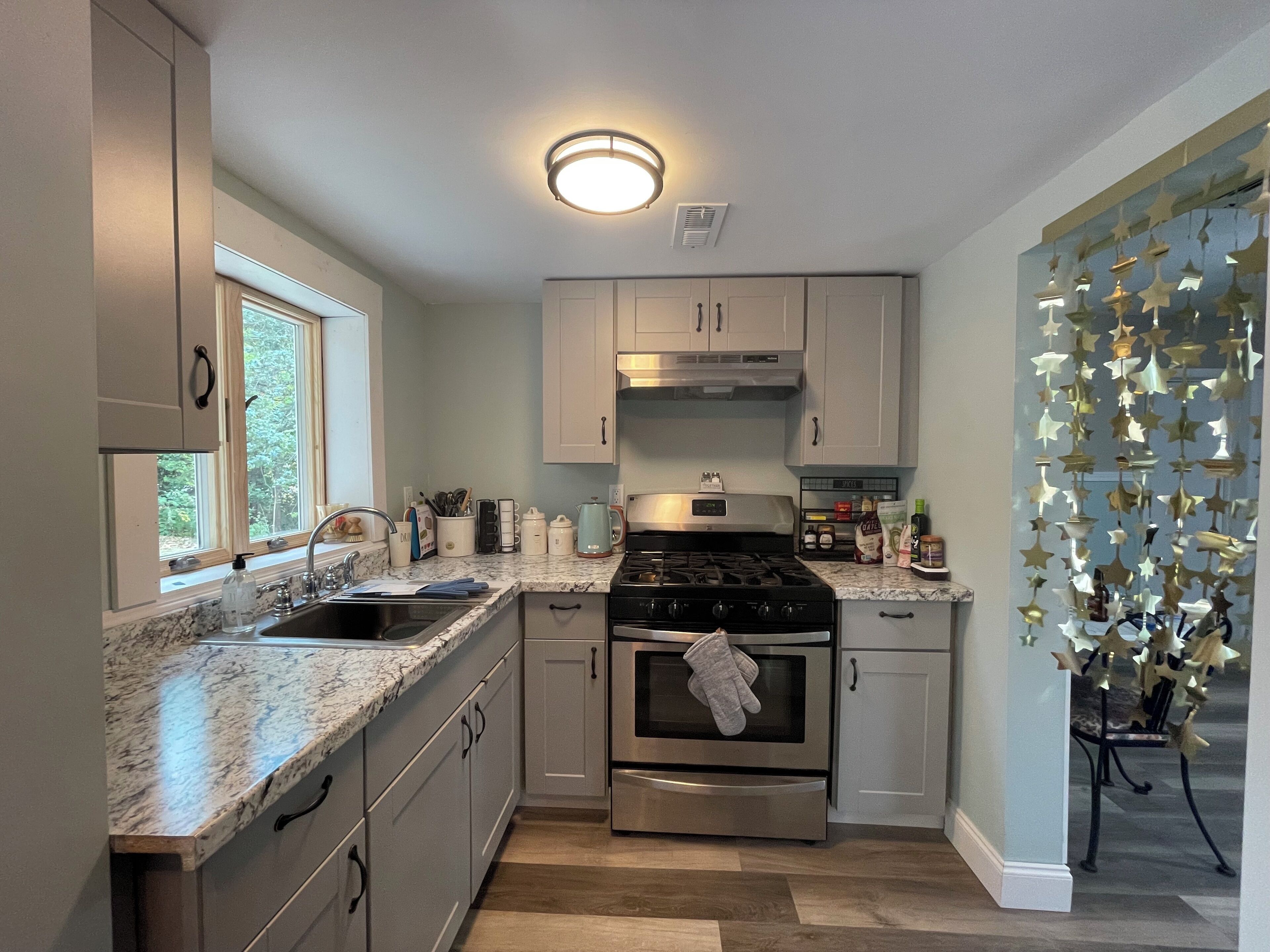 Mikrobølgeovn, ovn og kokeplater