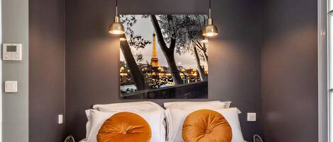 3 soverom, safe på rommet, skrivebord og strykejern/-brett