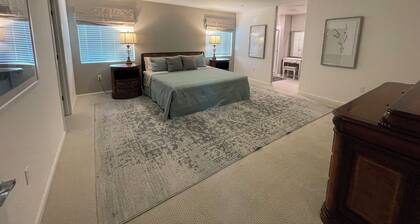 4-bedroom, 2.5 bath, in soothing Plumas Lake with Internet