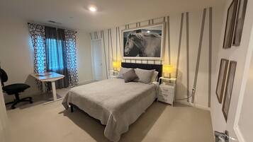 4 bedrooms, in-room safe, desk, iron/ironing board