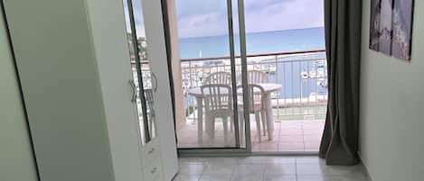 1 chambre, accĂšs Ă Internet, literie fournie