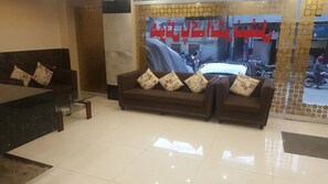 Lobby sitting area - Hotel Pak International (Karachi)
