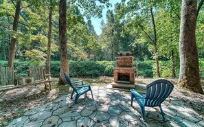 Property grounds - Creekside Ellijay Cabin,  Hot Tub, Trout Stream, Outdoor Fireplace (Ellijay)