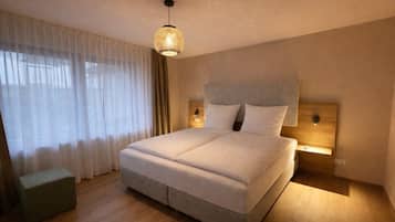 3 Schlafzimmer, Reisekinderbett, kostenloses WLAN, Bettwäsche