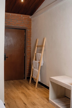 Iron/ironing board, free WiFi - Sunsei Beach Negombo (Negombo)