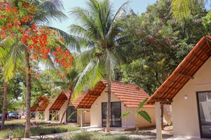 Habitación familiar doble, 1 habitación | Cortinas opacas, tabla de planchar con plancha, wifi gratis