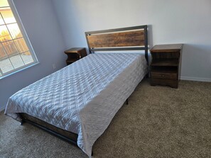 3 chambres, bureau, fer et planche à repasser, Wi-Fi gratuit