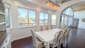 Interior - 7BR Ski & Golf Course Retreat with Hot Tub (Flagstaff)
