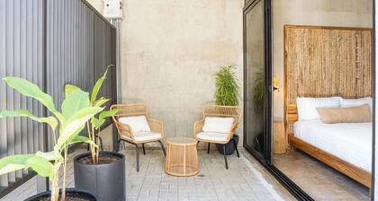 The Sandhaus Suite 2