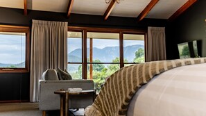 3 Schlafzimmer, Schreibtisch, Bügeleisen/Bügelbrett, kostenloses WLAN