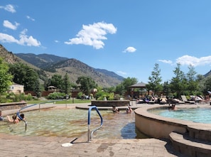Pool - Elbow Creek Lodge-Extraordinary 360 degree views (Livingston)