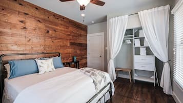 2 habitaciones, tabla de planchar con plancha, wifi y ropa de cama