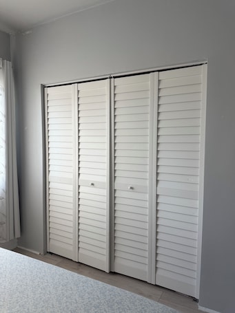 Interior. Beach House "2 min walk to the water" 5 min to Coachman Park