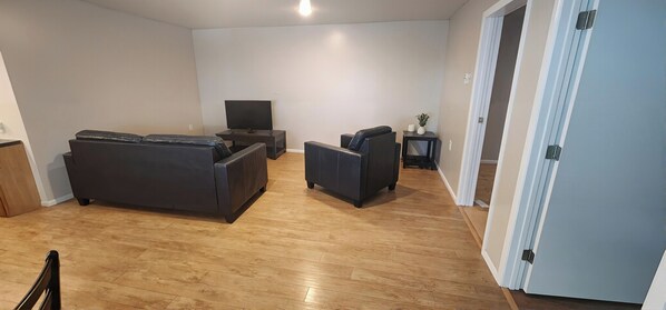 Interior - Perfect 2-bedroom bungalow in quaint Ketchikan - 2 minute walk to hospital! (Ketchikan)