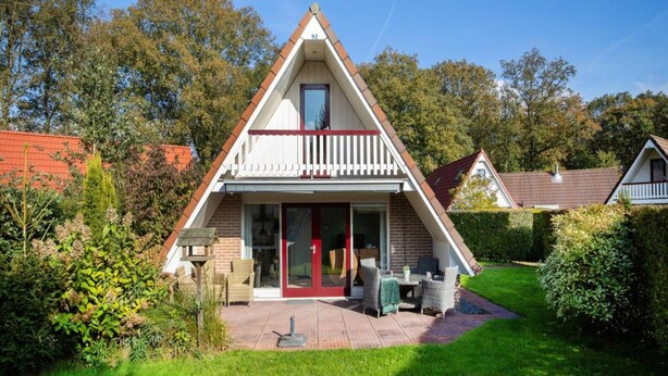 Exterior - 3-bedroom Modern Bungalow in Drenthe (Zwiggelte)
