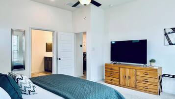4 habitaciones, tabla de planchar con plancha, wifi y ropa de cama