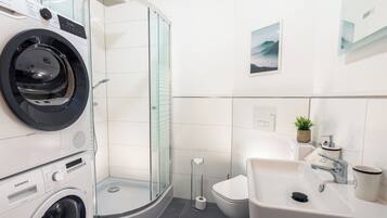 Laptop workspace, free WiFi, bed sheets