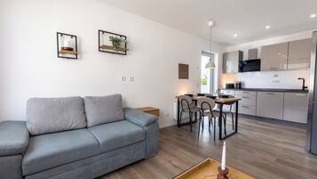 Laptop workspace, free WiFi, bed sheets