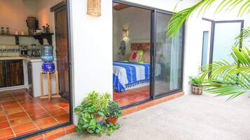 1 dormitorio, tabla de planchar con plancha, cuna de viaje y wifi