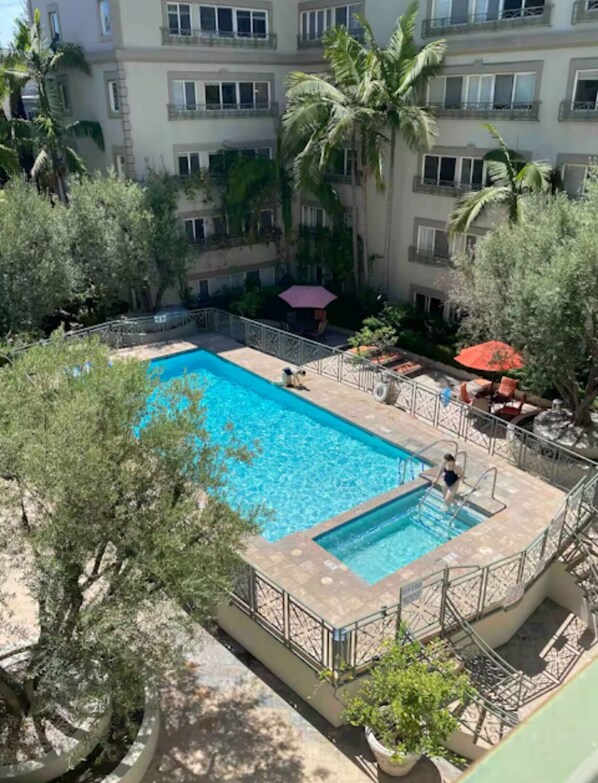 Outdoor pool, a heated pool