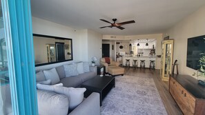 Living area - Remodeled 2-bedroom condo in serene Sand Key, Clearwater Beach (Clearwater)