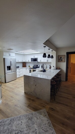 Private kitchen - Remodeled 2-bedroom condo in serene Sand Key, Clearwater Beach (Clearwater)