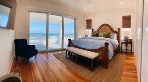 10 bedrooms, iron/ironing board, travel cot, free WiFi - 10 Bdrm/9.5 Bath - Sleeps 20 - The Tatum House Direct Oceanfront Estate (New Smyrna Beach)