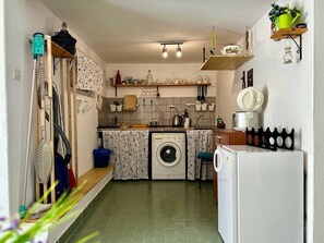 Grand Apartment, Sea View | Private kitchen - Ceres  Apartments (Utjeha-Bušat)