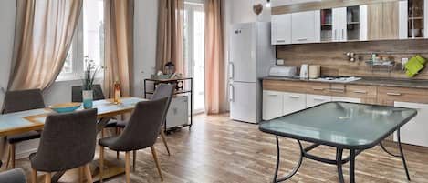 Penthouse Panorama, pemandangan laut | Setrika/meja setrika dan Wi-Fi gratis