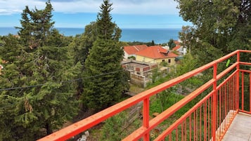 Family Apartment, Sea View | Teres/patio