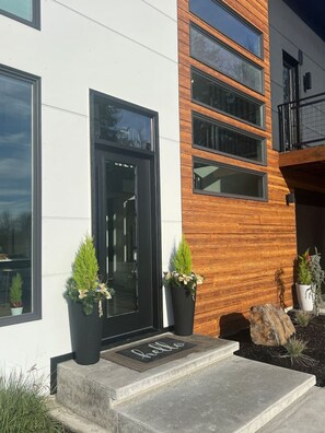 Exterior detail - Modern Sanctuary with Mountain Views and Spa (Castle Rock)