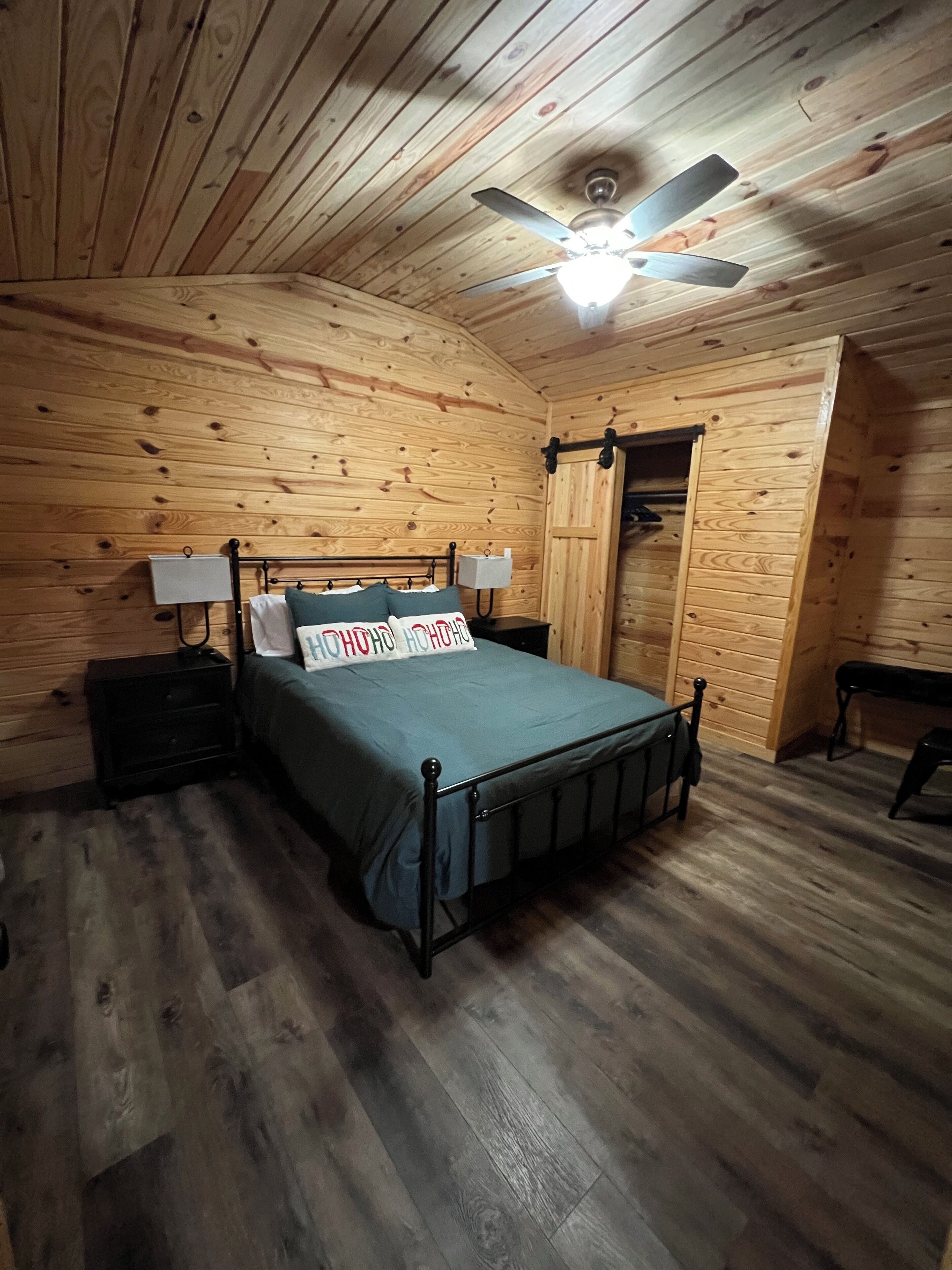 2 habitaciones, tabla de planchar con plancha y wifi gratis 