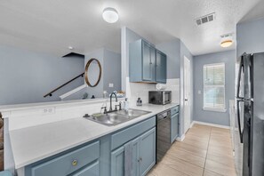 Fridge, microwave, cookware/dishes/utensils - TWO Cozy Homes Prime Austin| Sleeps 12| (Austin)