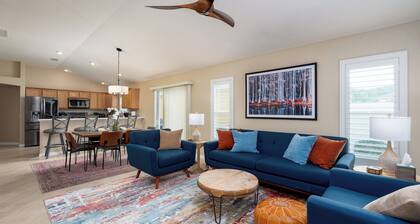 New listing, seasoned host! 3/2, FREE golf, 4-seat cart, RESIDENT pass