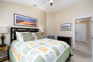 3 chambres, fer et planche à repasser, Wi-Fi, literie fournie