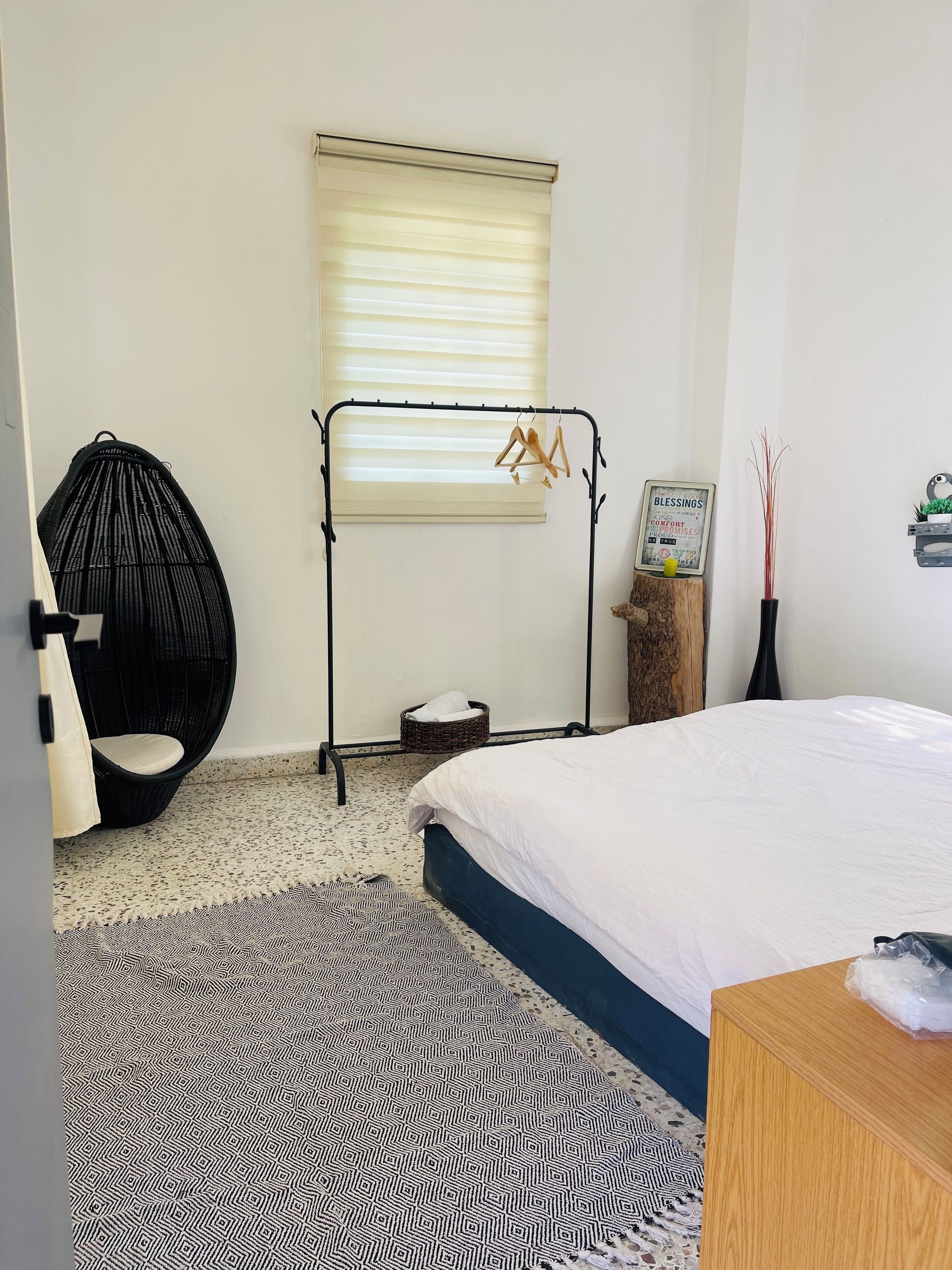 1 camera, Wi-Fi, lenzuola