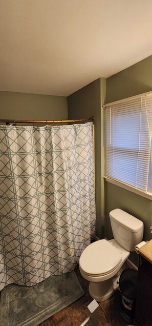 Hair dryer, towels, toilet paper - The Pool is Open!!!! (Little Egg Harbor Township)