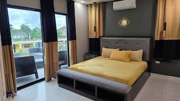 Fer et planche Ă repasser, Wi-Fi, draps fournis