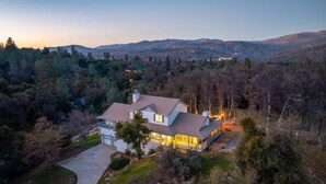 Exterior - Dome|Golf&Sim|Bocce|Theater|HotTub|Sauna|ColdPlnge (Oakhurst)