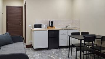 Superior-Zimmer, Balkon, Stadtblick | Kostenloses WLAN