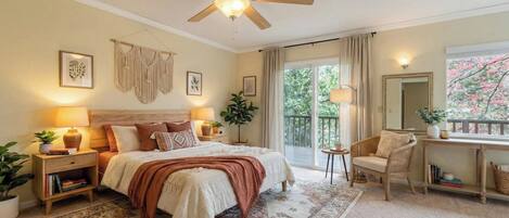 3 habitaciones, tabla de planchar con plancha, internet y ropa de cama