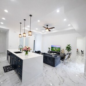 Interior - Spacious 4BR Modern Home Near Fort Myers Sleeps 10 (Lehigh Acres)