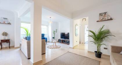 Modern Lodge | Steps from the Nile Promenade â CafĂ©s, Dining & Scenic Walks