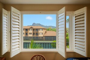 Condo, 2 Bedrooms, Partial Ocean View | Bahagian dalam