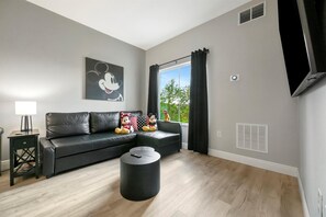 Smart TV, futbolito, juguetes, servicios de streaming