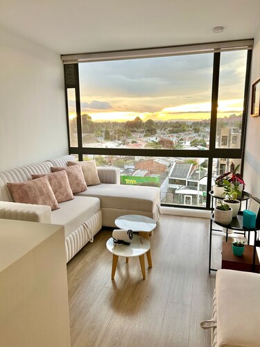 Comfortable small apartment with excellent view!