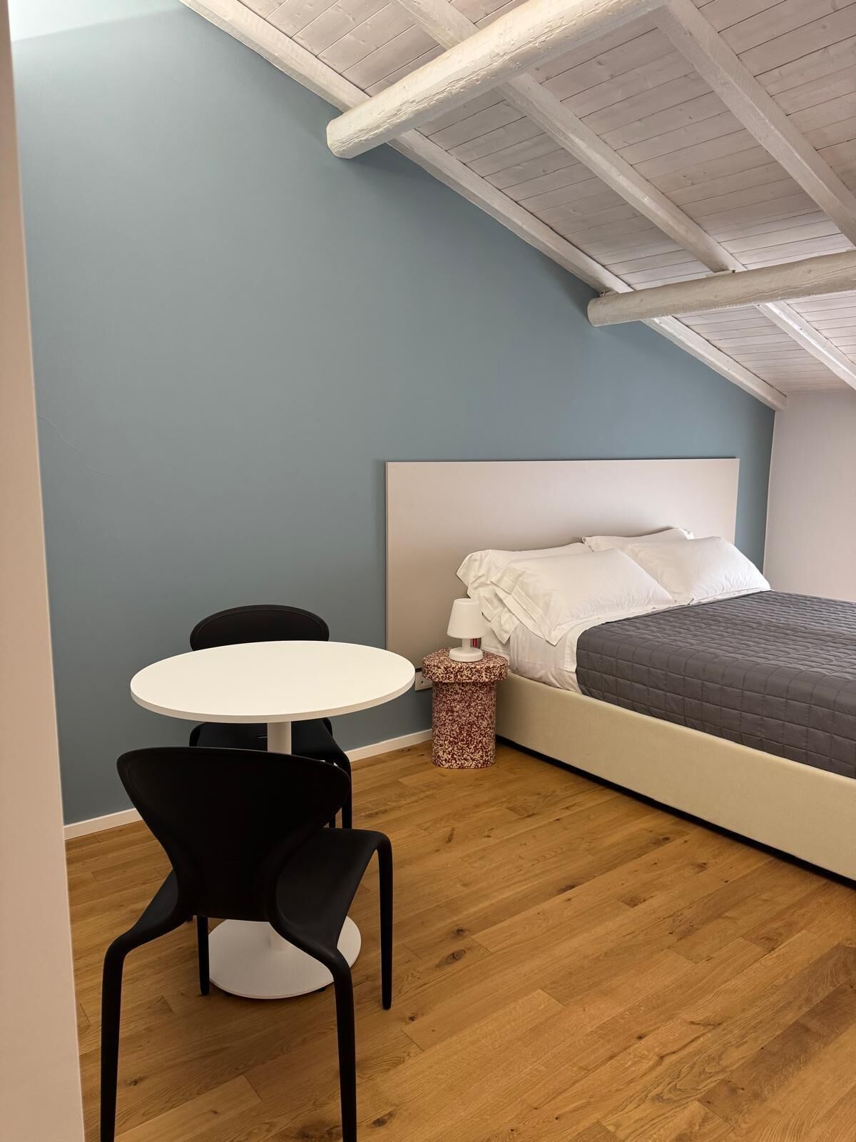 Deluxe Double or Twin Room, Courtyard View | Blackout drapes, soundproofing, free WiFi