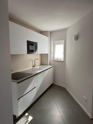 Mini-fridge, microwave, electric kettle - B&B Dimora delle Province (Catania)